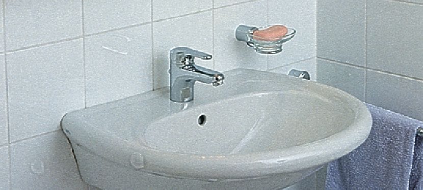 HUD-1 Taco de pared de plástico Tacos de pared de plástico universales económicos para una fijación ligera a paredes huecas y sólidas Aplicaciones 1