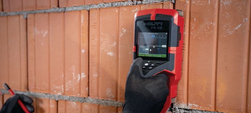 Escáner de pared PS 85 Escáner de pared y detector de pernos fáciles de usar para prevenir golpes al perforar o cortar cerca de objetos incrustados Aplicaciones 1
